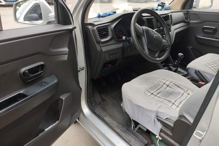 Used Wuling Hongguang V 2019 1.5L Enjoyment Version China VI LAR Driver Seat