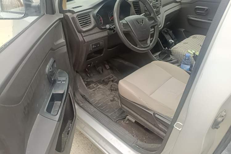 Used Wuling Hongguang V 2019 1.5L Jingqu Version China VI LAR Driver Seat