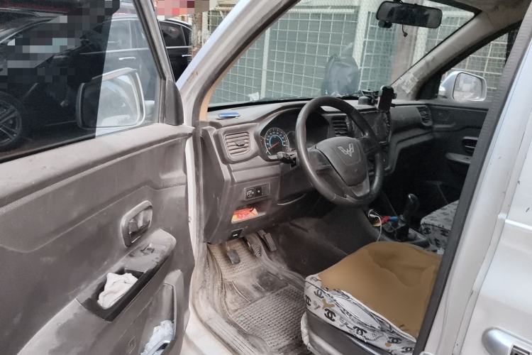 Used Wuling Hongguang V 2019 1.5L Base Version L2B Driver Seat