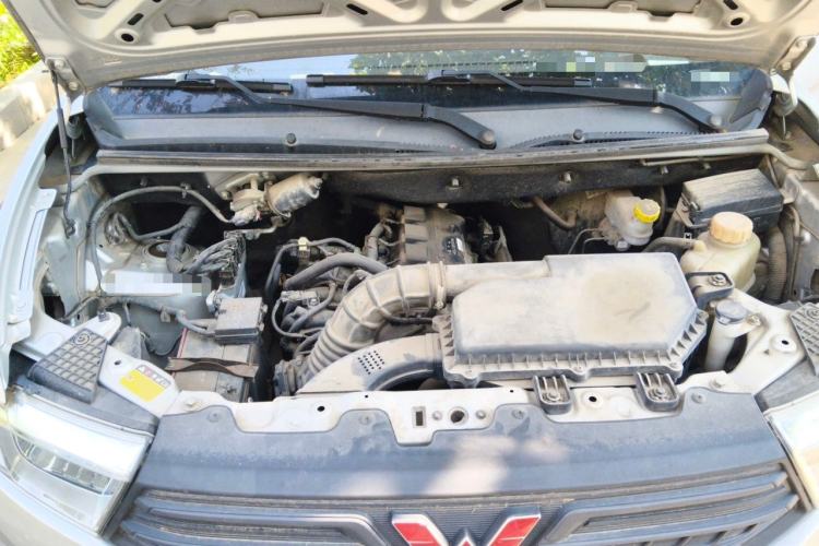 Used Wuling Hongguang V 2019 1.5L Jingqu Version China VI LAR Engine Bay
