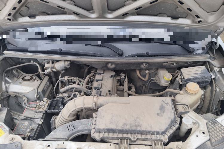 Used Wuling Hongguang V 2019 1.5L Base Version China VI LAR Engine Bay