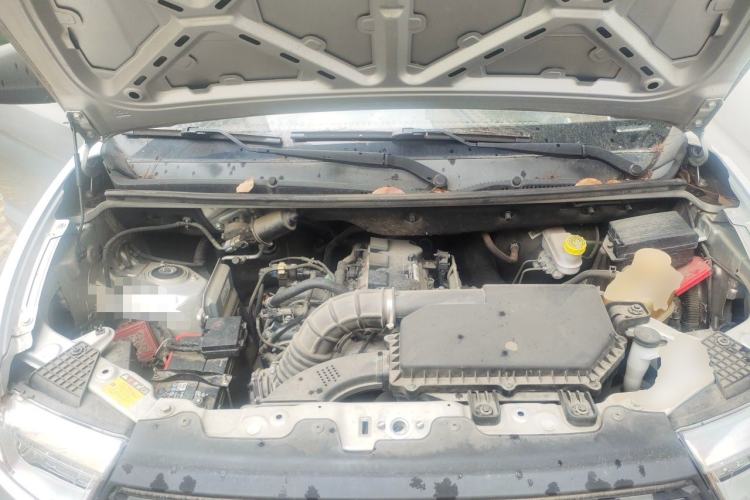 Used Wuling Hongguang V 2019 1.5L Jingqu Version China VI LAR Engine Bay