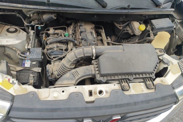 Used Wuling Hongguang V 2019 1.5L Jingqu Version L2B Engine Bay