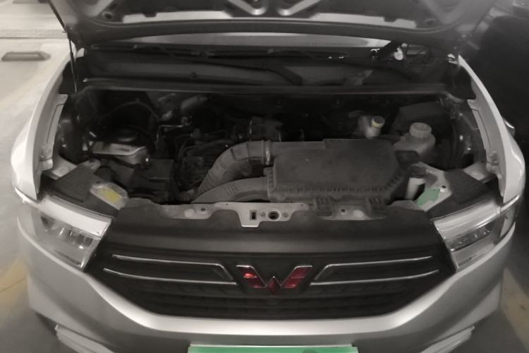 Used Wuling Hongguang V 2019 1.5L Enjoyment Version L2B Engine Bay
