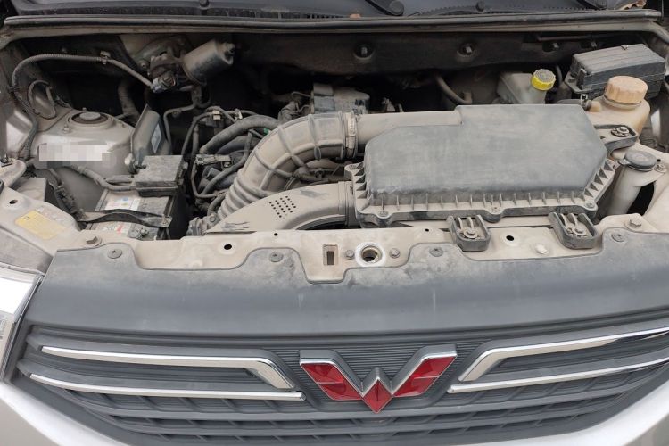 Used Wuling Hongguang V 2019 1.5L Enjoyment Version China VI LAR Engine Bay