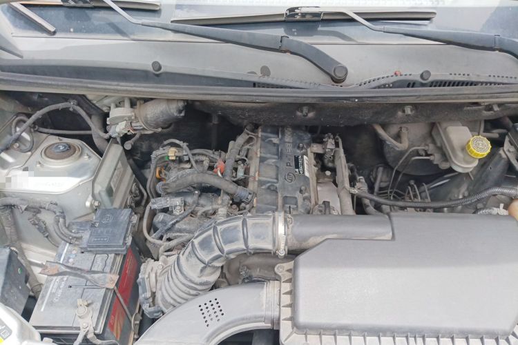 Used Wuling Hongguang V 2019 1.5L Base Window-Sealed Vehicle China VI LAR Engine Bay