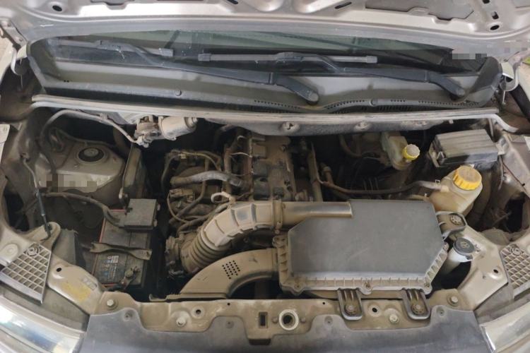Used Wuling Hongguang V 2019 1.5L Enjoyment Version China VI LAR Engine Bay