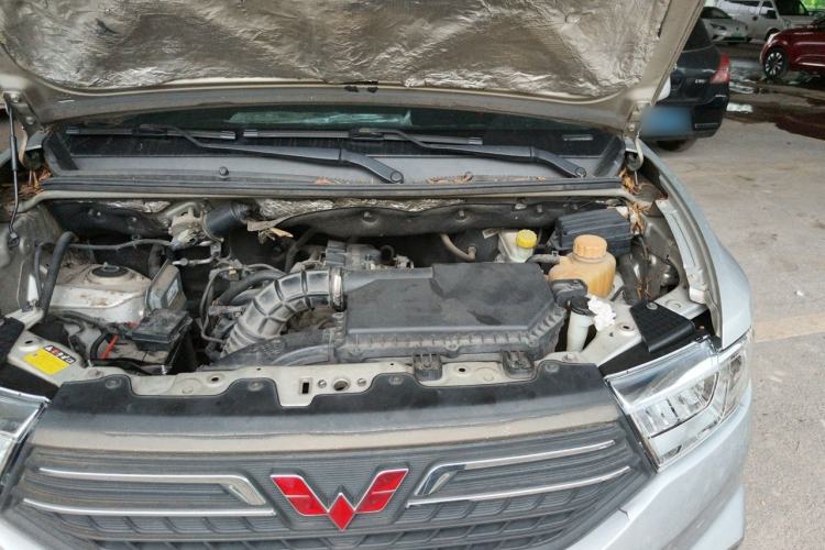 Used Wuling Hongguang V 2019 1.5L Enjoyment Version China VI LAR Engine Bay Left