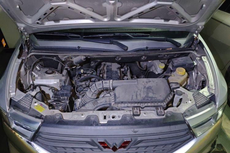 Used Wuling Hongguang V 2019 1.5L Jingqu Version China VI LAR Engine Bay