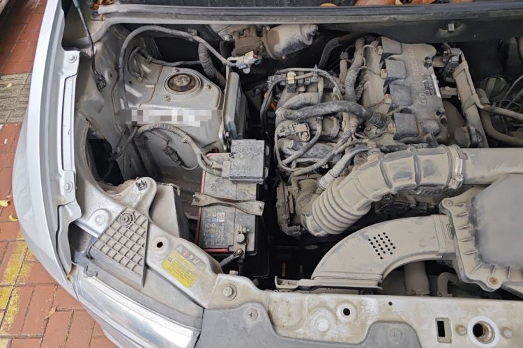 Used Wuling Hongguang V 2019 1.5L Jingqu Version China VI LAR Engine Bay Right