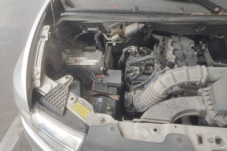Used Wuling Hongguang V 2019 1.5L Enjoyment Version China VI LAR Engine Bay Right