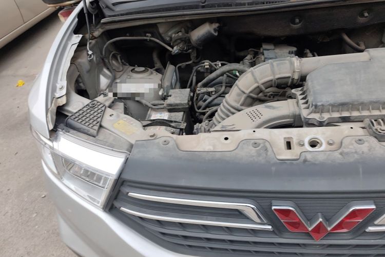 Used Wuling Hongguang V 2019 1.5L Enjoyment Version China VI LAR Engine Bay Right