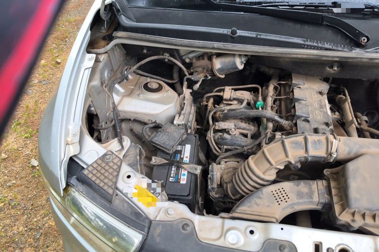 Used Wuling Hongguang V 2019 1.5L Enjoyment Version L2B Engine Bay Right