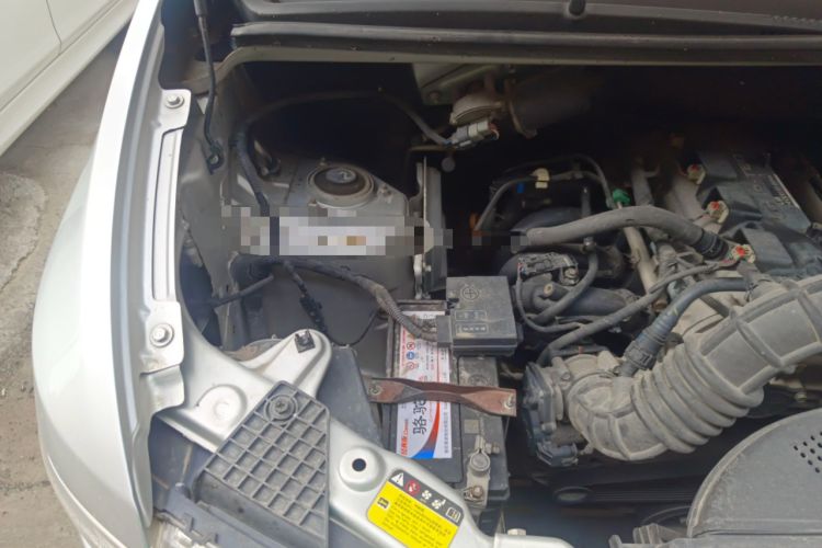 Used Wuling Hongguang V 2019 1.5L Enjoyment Version China VI LAR Engine Bay Right