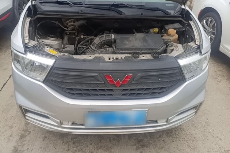 Used Wuling Hongguang V 2019 1.5L Jingqu Version China VI LAR Engine Bay