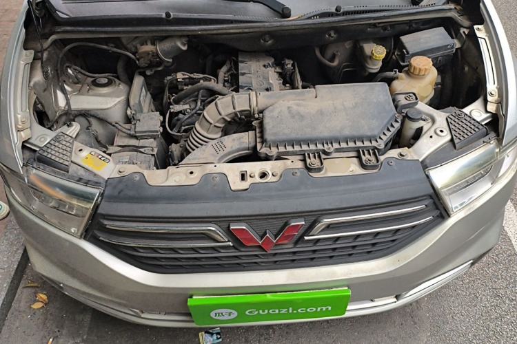 Used Wuling Hongguang V 2019 1.5L Enjoyment Version China VI LAR Engine Bay