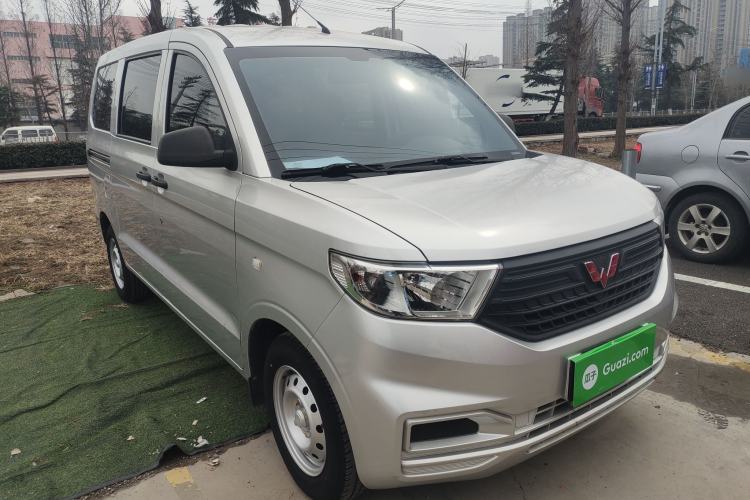 Used Wuling Hongguang V 2019 1.5L Base Version China VI LAR Exterior 1