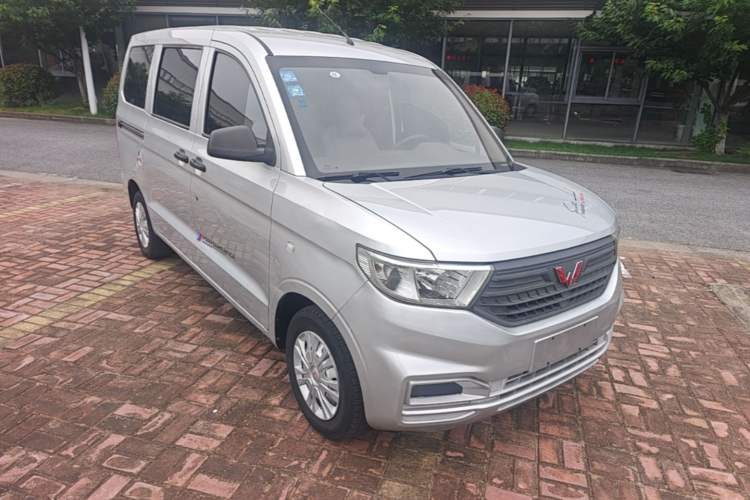Used Wuling Hongguang V 2019 1.5L Jingqu Version China VI LAR Exterior 1