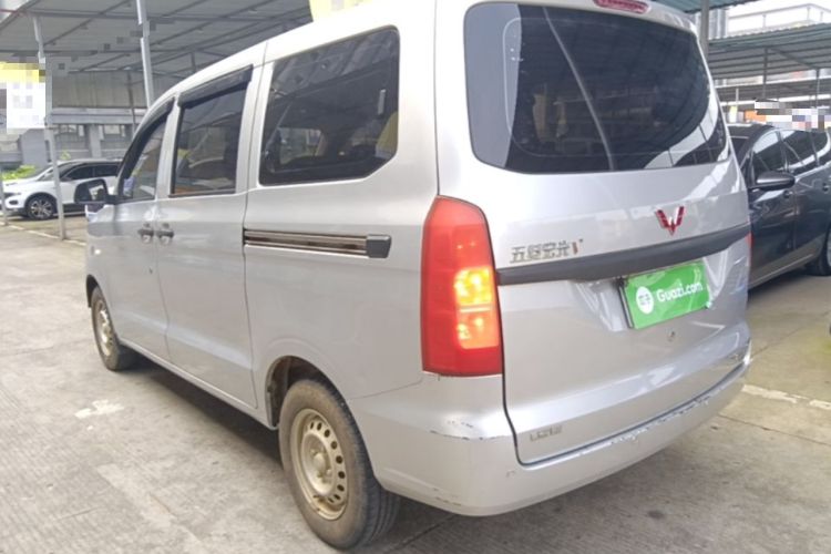 Used Wuling Hongguang V 2019 1.5L Jingqu Version China VI LAR Exterior 2