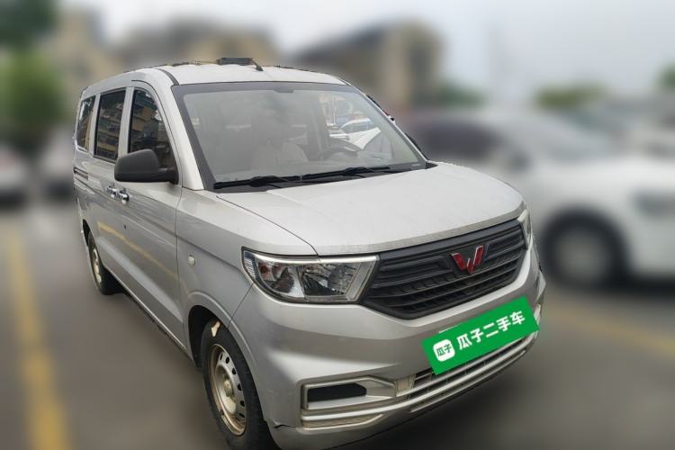 Used Wuling Hongguang V 2019 1.5L Jingqu Version L2B Exterior 2