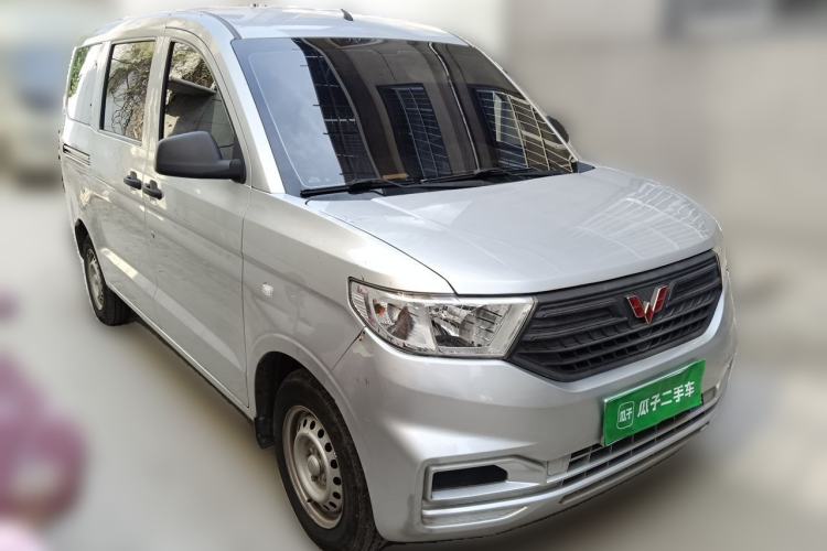 Used Wuling Hongguang V 2019 1.5L Base Version China VI LAR Exterior 2