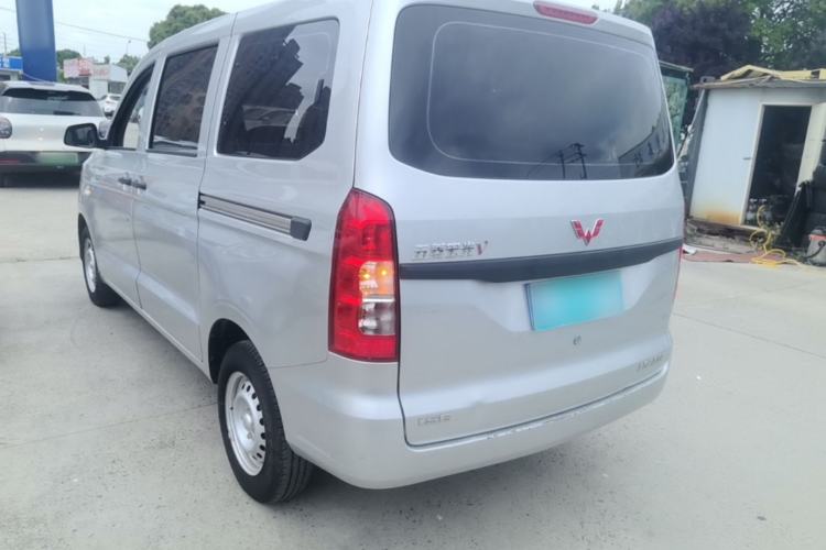 Used Wuling Hongguang V 2019 1.5L Base Version China VI LAR Exterior 2
