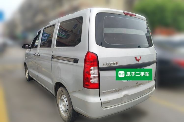Used Wuling Hongguang V 2019 1.5L Jingqu Version L2B Exterior 3