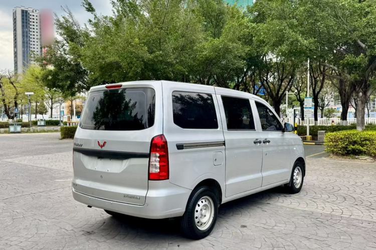 Used Wuling Hongguang V 2019 1.5L Jingqu Version China VI LAR Exterior 4
