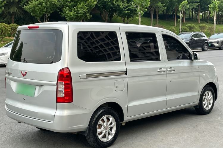 Used Wuling Hongguang V 2019 1.5L Enjoyment Version China VI LAR Exterior 4