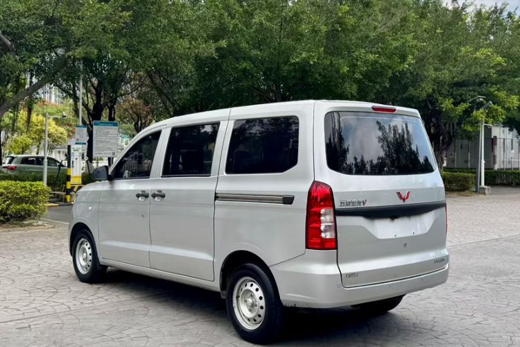 Used Wuling Hongguang V 2019 1.5L Jingqu Version China VI LAR Exterior 7