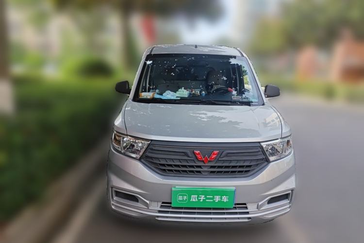 Used Wuling Hongguang V 2019 1.5L Jingqu Edition Sealed-Window Vehicle China VI LAR Front