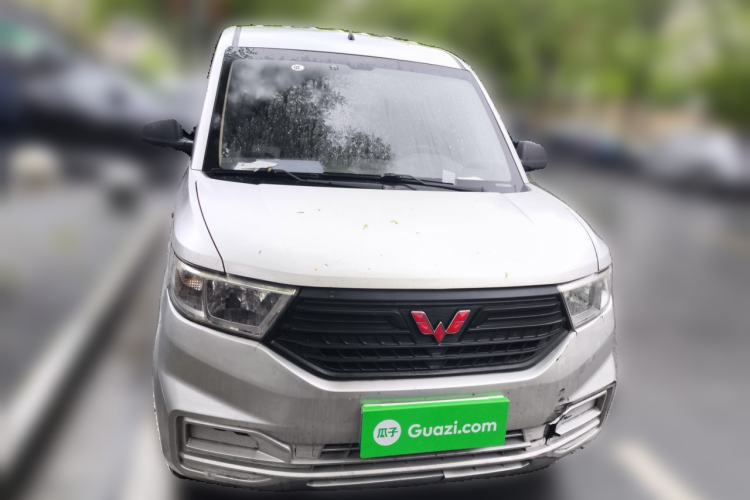 Used Wuling Hongguang V 2019 1.5L Base Version China VI LAR Front