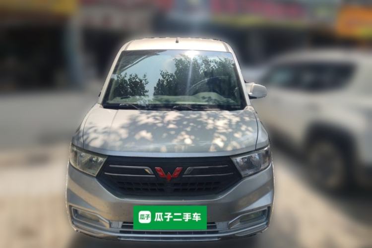Used Wuling Hongguang V 2019 1.5L Standard Version China VI LAR Front