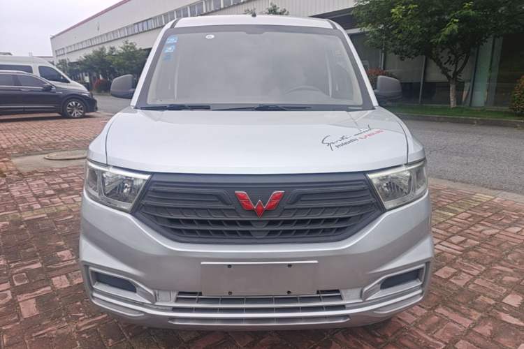 Used Wuling Hongguang V 2019 1.5L Jingqu Version China VI LAR Front