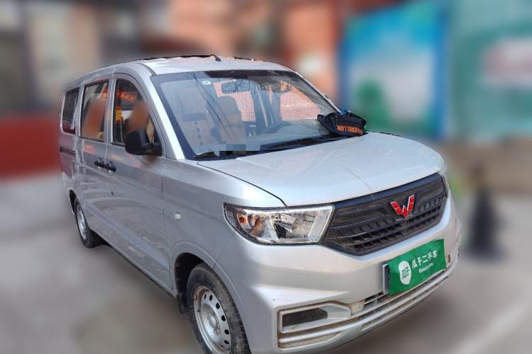 Used Wuling Hongguang V 2019 1.5L Base Version China VI LAR Front Right 45 Deg