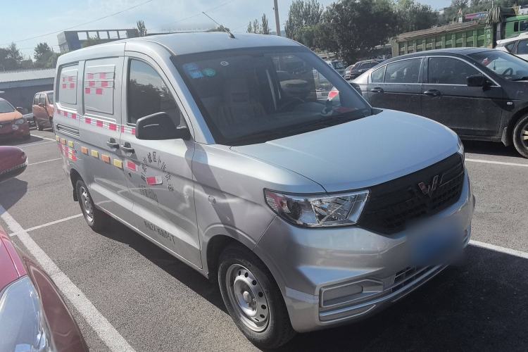 Used Wuling Hongguang V 2019 1.5L Base Window-Sealed Vehicle China VI LAR Front Right 45 Deg