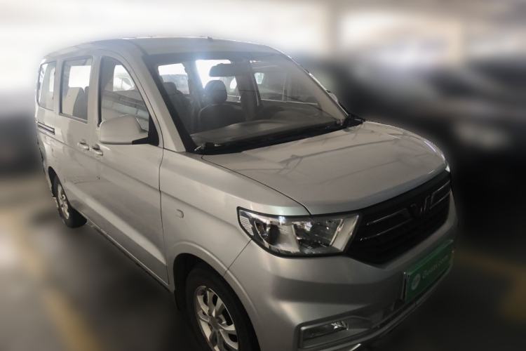 Used Wuling Hongguang V 2019 1.5L Enjoyment Version L2B Front Right 45 Deg