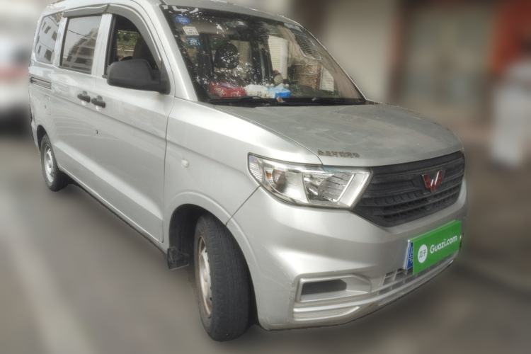 Used Wuling Hongguang V 2019 1.5L Enjoyment Version China VI LAR Front Right 45 Deg