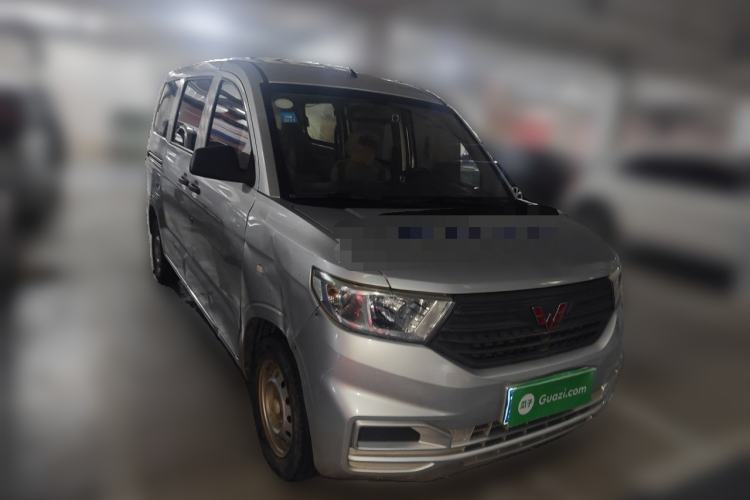 Used Wuling Hongguang V 2019 1.5L Jingqu Version China VI LAR Front Right 45 Deg