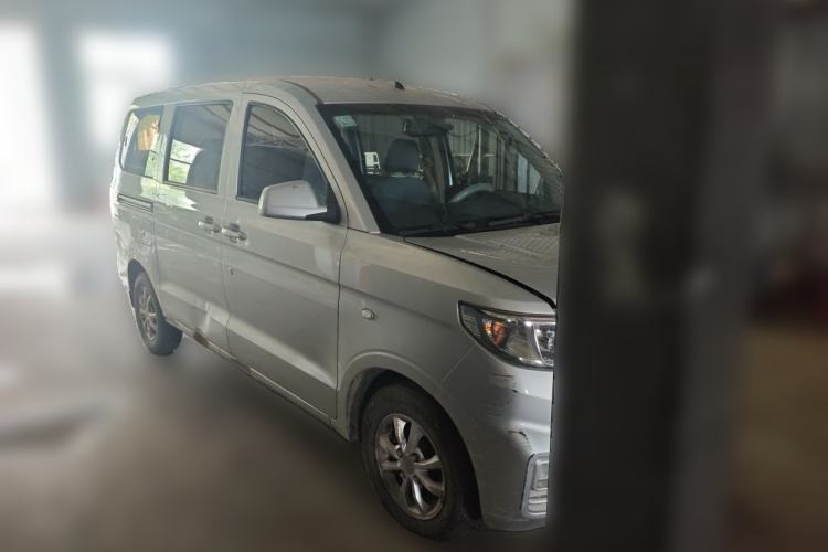 Used Wuling Hongguang V 2019 1.5L Enjoyment Version China VI LAR Front Right 45 Deg