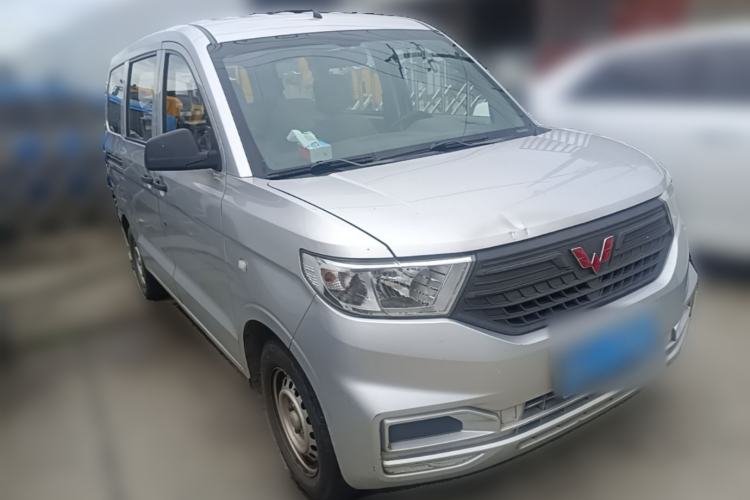 Used Wuling Hongguang V 2019 1.5L Jingqu Version China VI LAR Front Right 45 Deg