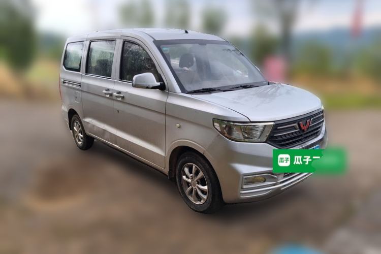 Used Wuling Hongguang V 2019 1.5L Enjoyment Version L2B Front Right 45 Deg