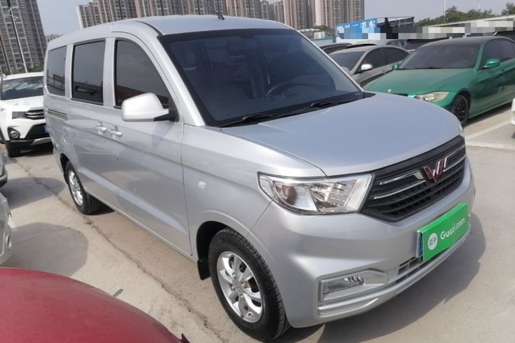 Used Wuling Hongguang V 2019 1.5L Enjoyment Version China VI LAR Front Right 45 Deg