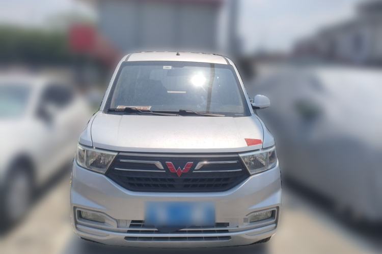 Used Wuling Hongguang V 2019 1.5L Standard Version L2B Front