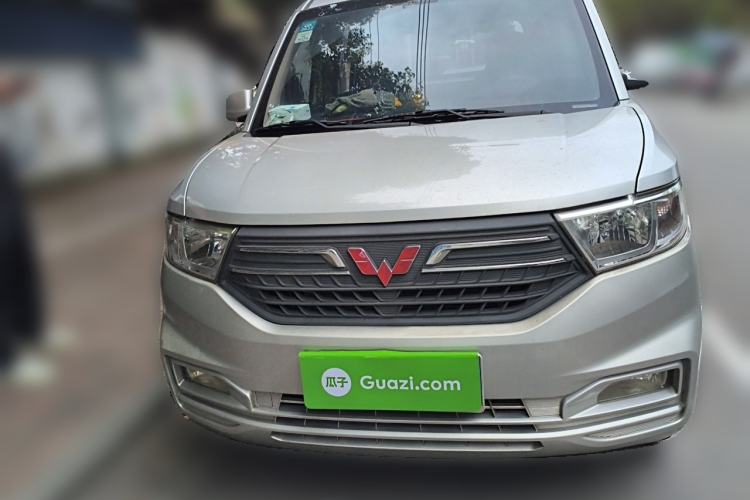 Used Wuling Hongguang V 2019 1.5L Enjoyment Version China VI LAR Front