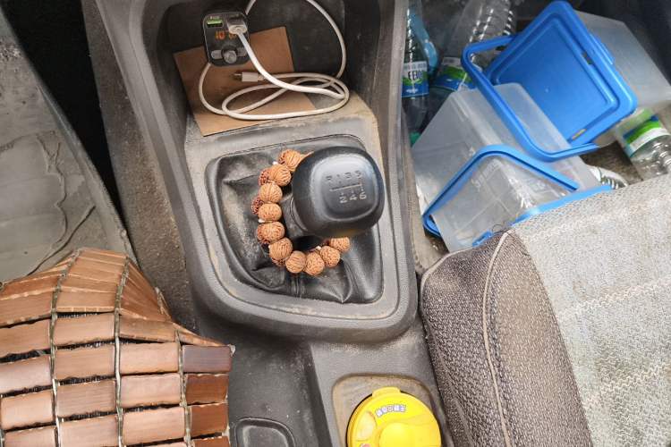 Used Wuling Hongguang V 2019 1.5L Base Version China VI LAR Gear Lever