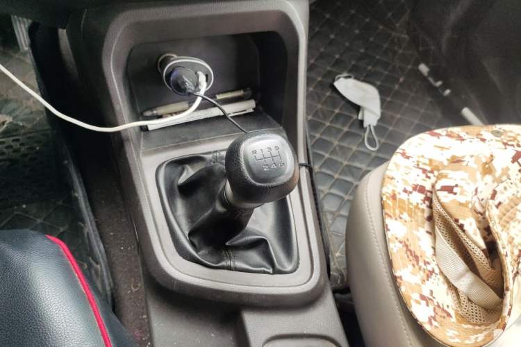 Used Wuling Hongguang V 2019 1.5L Jingqu Version China VI LAR Gear Lever