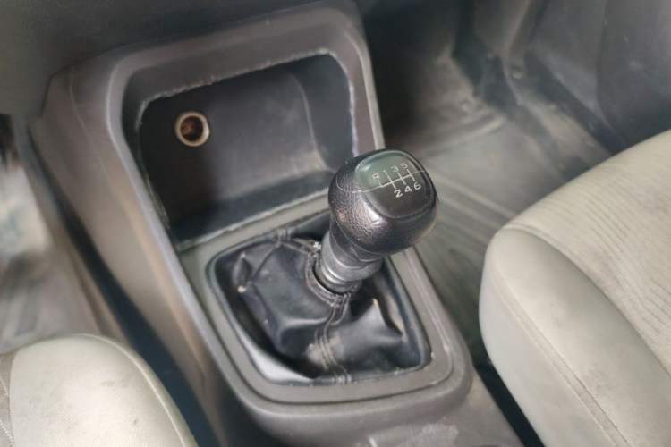 Used Wuling Hongguang V 2019 1.5L Standard Version China VI LAR Gear Lever