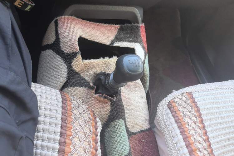 Used Wuling Hongguang V 2019 1.5L Base Window-Sealed Vehicle China VI LAR Gear Lever