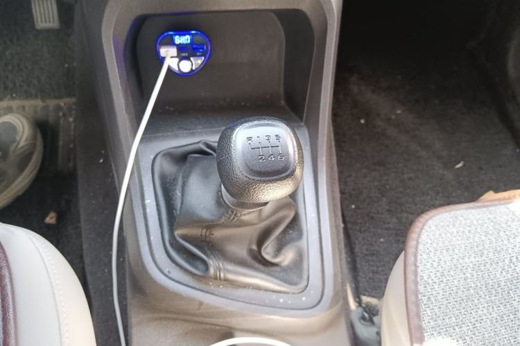 Used Wuling Hongguang V 2019 1.5L Base Version China VI LAR Gear Lever